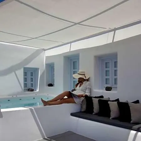 Oia Sleeps 6 Air Con Villa *